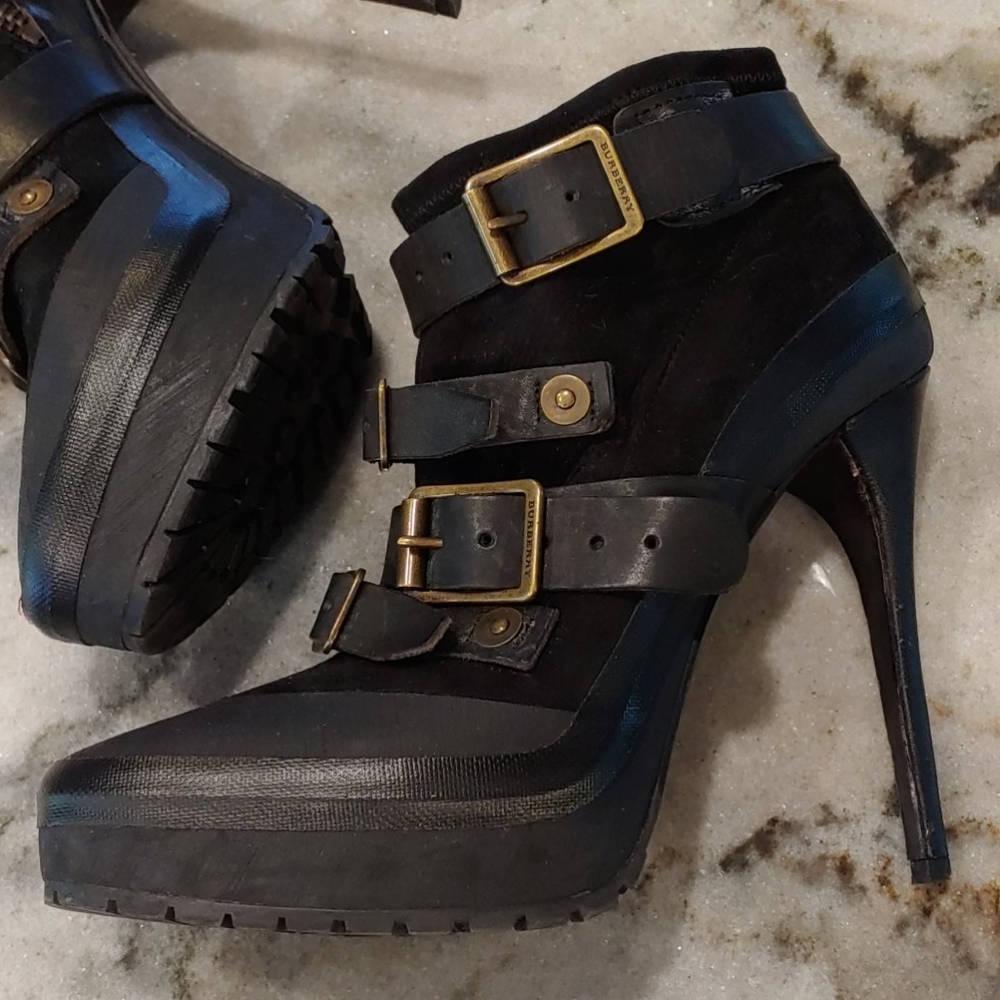 Burberry High Heeled Leather Booties Boots 41 EU